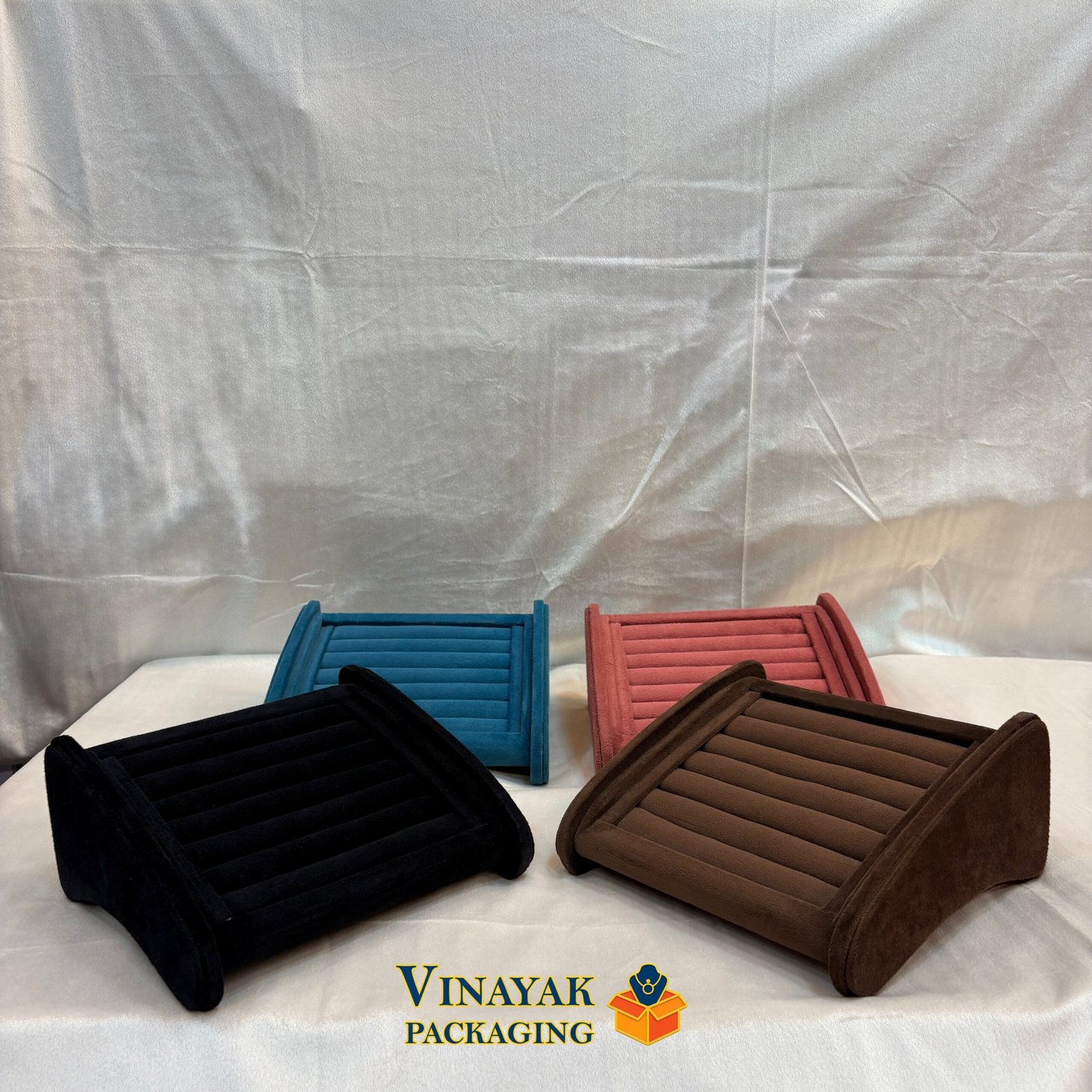 Velvet Ring Display Stands in Multicolor 1 PCS