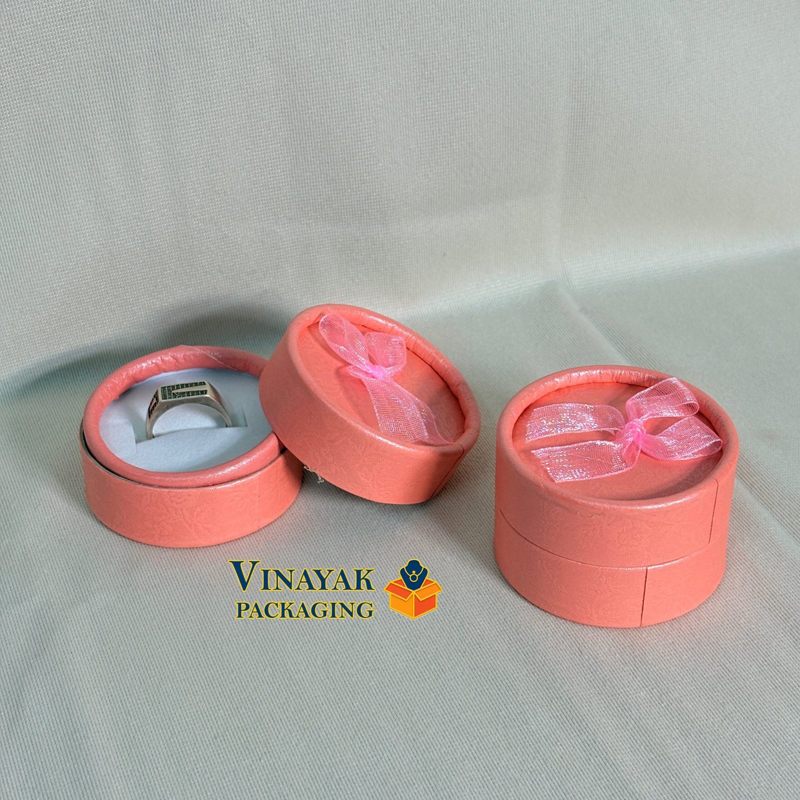 Elegant Round Ring Gift Boxes – Soft Peach Packaging with Ribbon Bow 1 Pack 24 Pcs