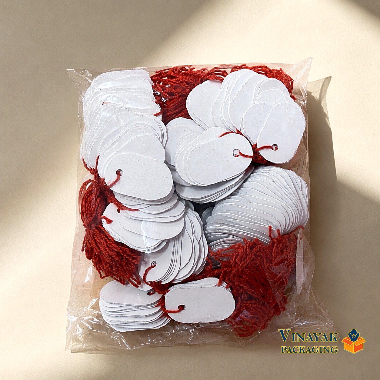 White Price Tags with Red String for Jewellery, Clothing & Gift Items (1000 pcs)