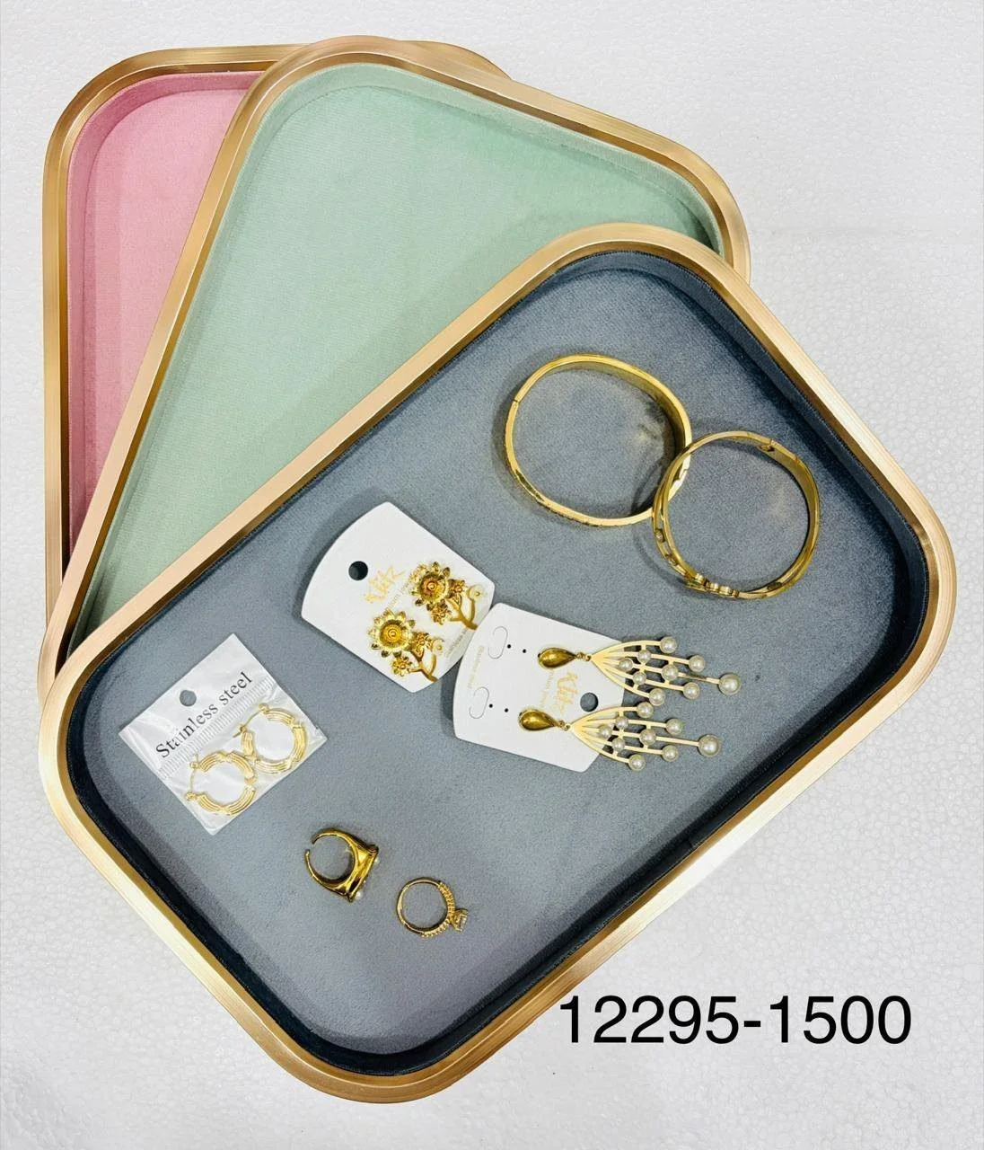 Premium Side Metal Velvet Jewelry Organizer Tray – Multipurpose Display for Rings, Earrings & Bangles