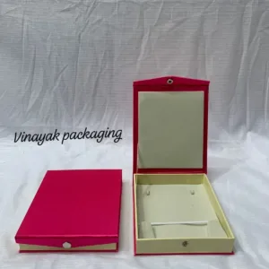 Premium Necklace & Choker Jewelry Box – Elegant Pink & Ivory Display Packaging