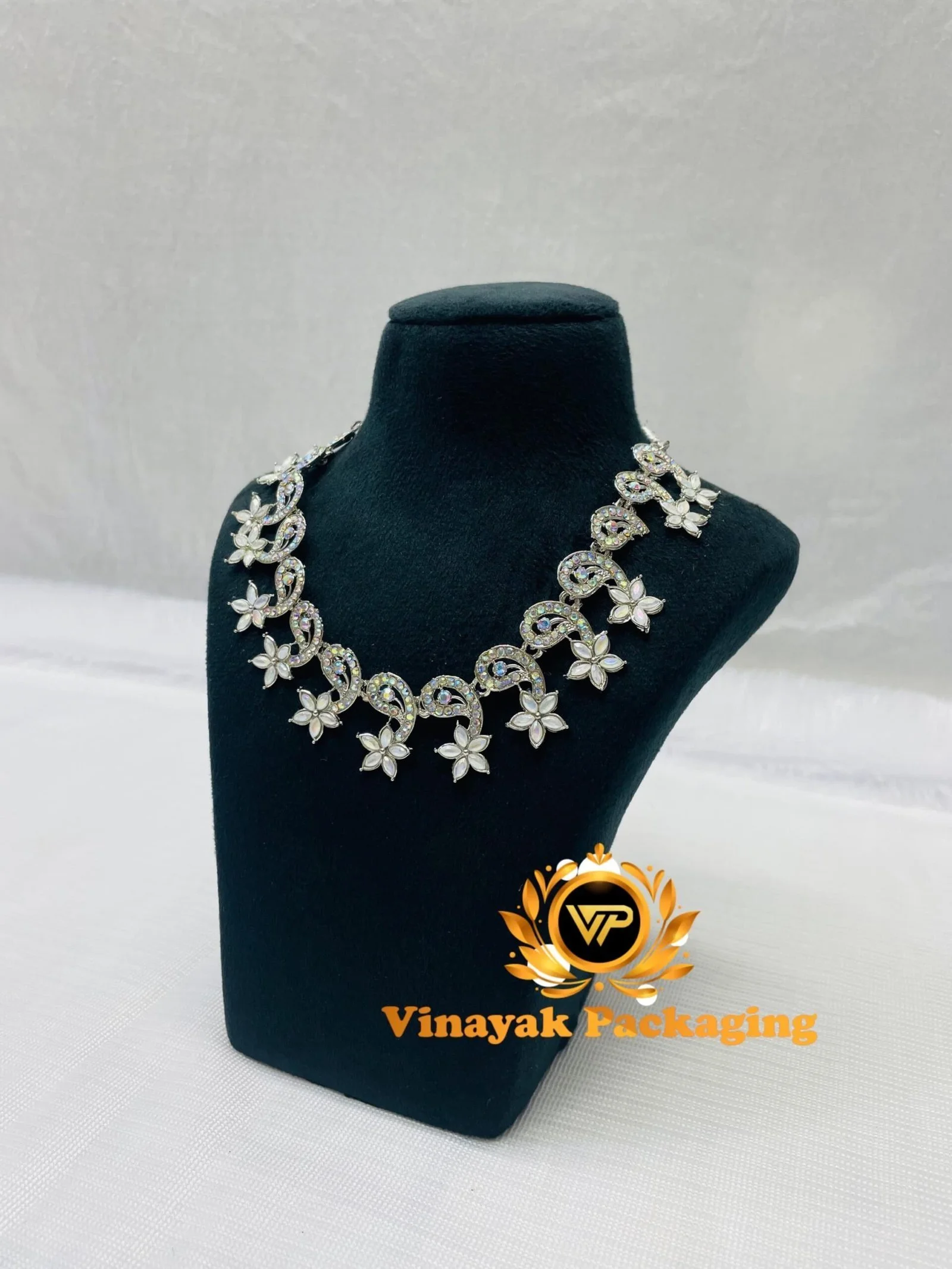 Velvet Choker Display Stand – Jewellery Necklace Holder(8 inch)