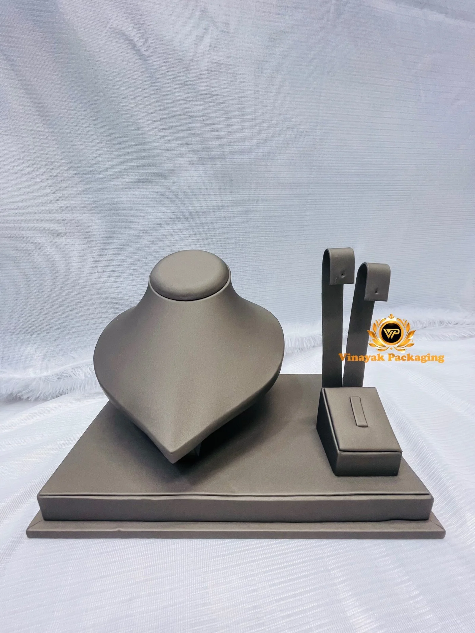 Elegant Jewellery Display Stand Set